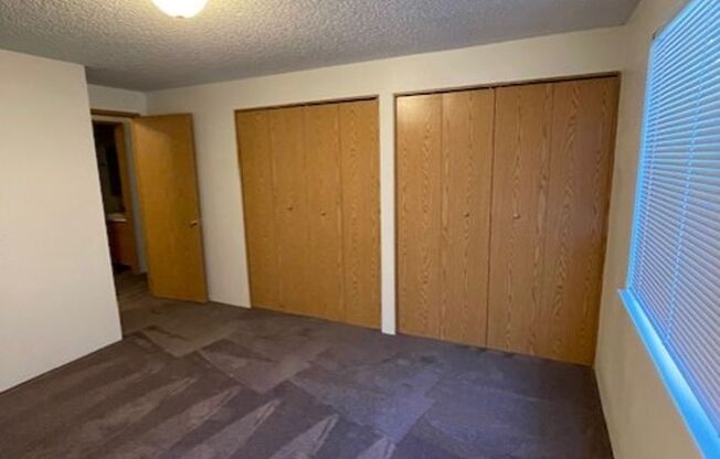 2 beds, 2 baths, 1,027 sqft, $1,450, Unit 40