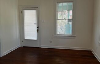 2 beds, 1 bath, $2,200