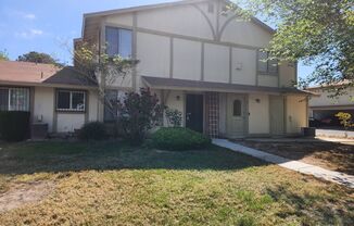 2 BED, 1 BATH TOWNHOUSE CLOSE TO UNLV!!!!