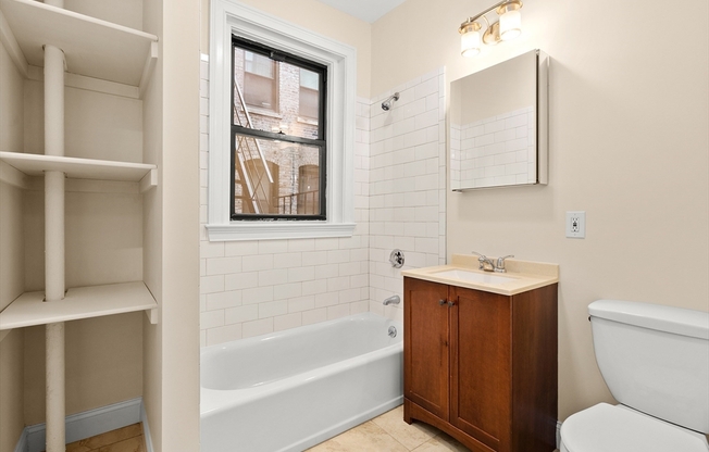1 bed, 1 bath, 579 sqft, $3,100, Unit 18