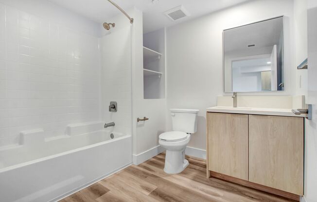 1 bed, 1 bath, 778 sqft, $2,595, Unit 416
