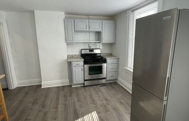 1 bed, 1 bath, $1,200, Unit Unit 2