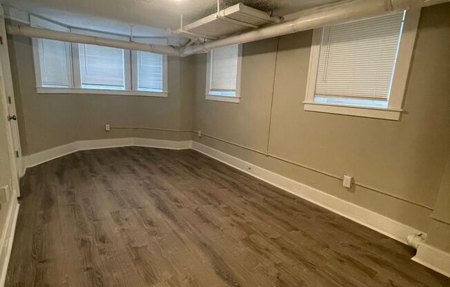 Studio, 1 bath, 470 sqft, $995, Unit B2