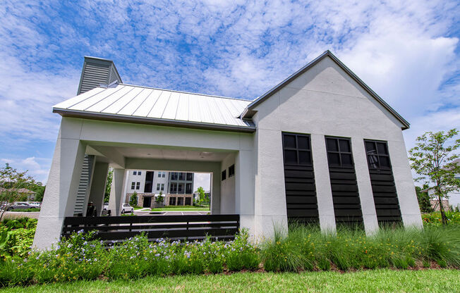 Urbon Nona Apartment Homes  Car Wash