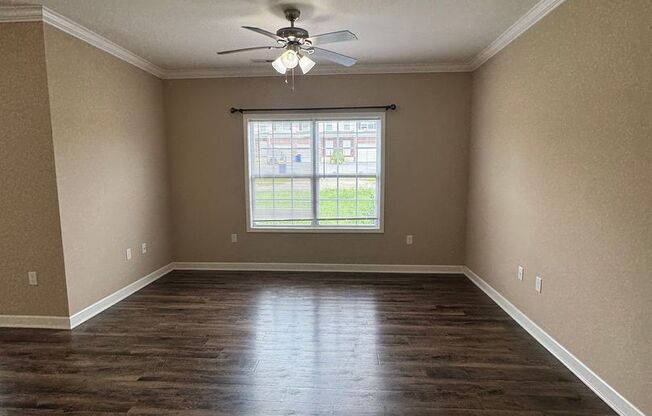 1 bed, 1 bath, 780 sqft, $795, Unit 240-B