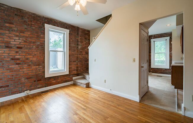 3 beds, 1.5 baths, $1,700, Unit 235 E. 3rd Ave