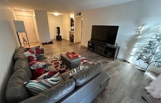 2 beds, 2 baths, $1,350, Unit 107