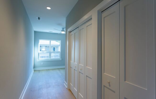 2 beds, 2 baths, 949 sqft, $2,600, Unit #301