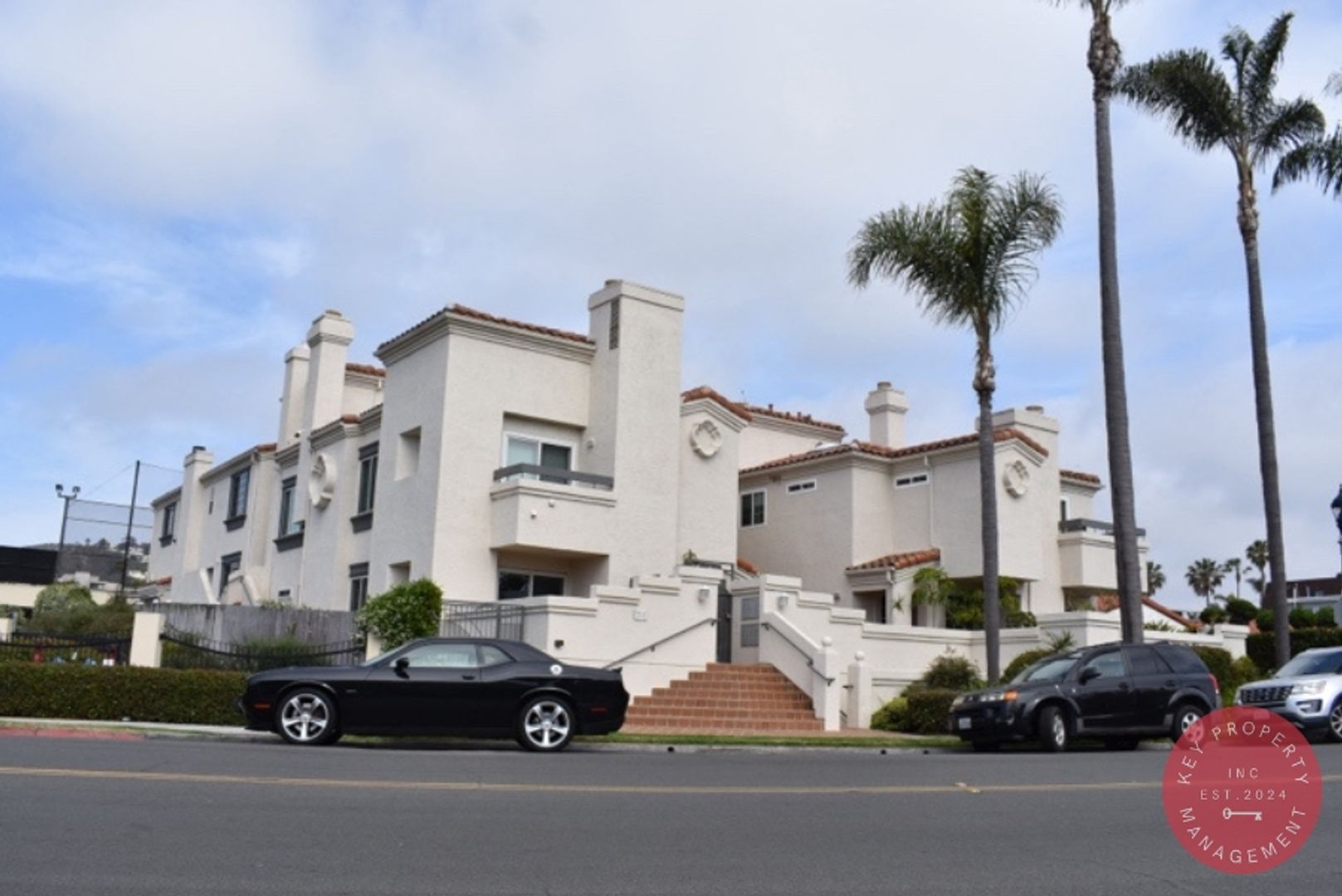 Charming 3-Bedroom Condo in the Heart of La Jolla – A Must-See!