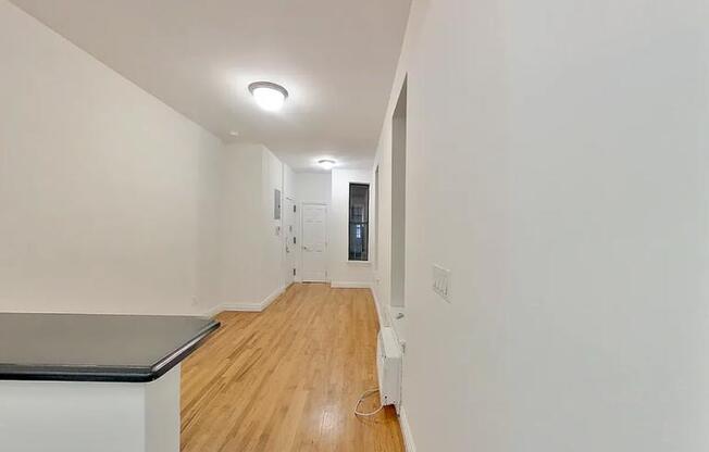 417 3 AVE