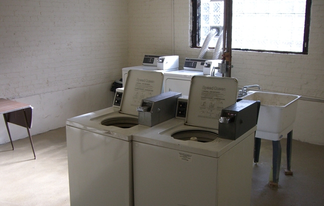 Studio, 1 bath, $1,175, Unit C7