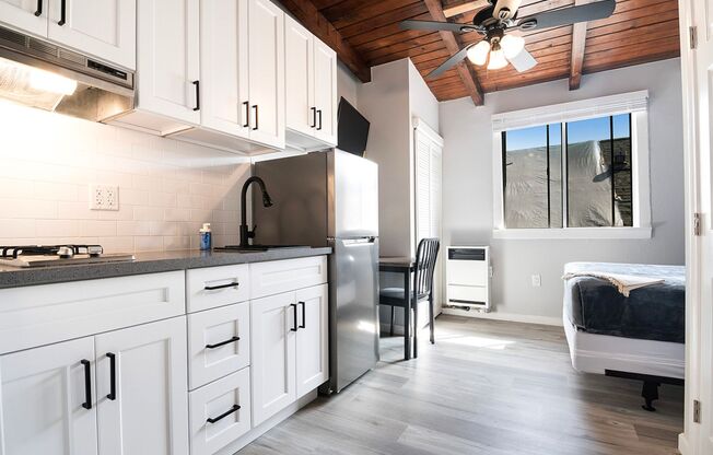 Studio, 1 bath, 142 sqft, $1,145.83, Unit 216