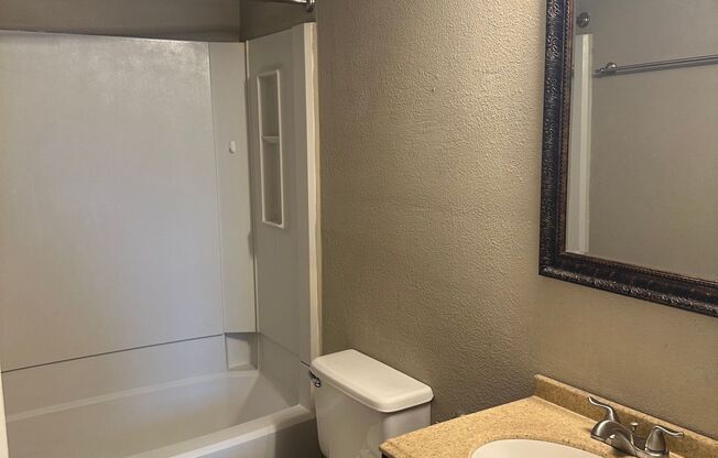 Economical 1 Bd / 1 Ba at Spring Tree Near Baylor!