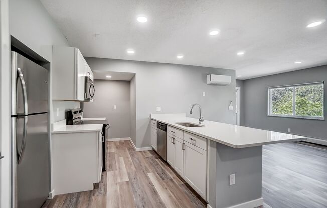 2 beds, 2 baths, 1,279 sqft, $1,975, Unit 601