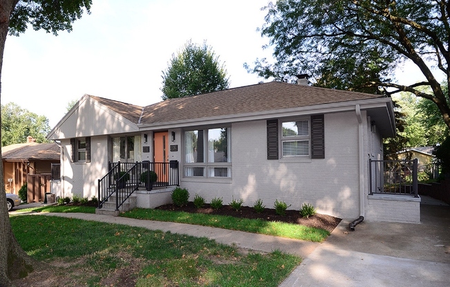 3334 S 82 ST