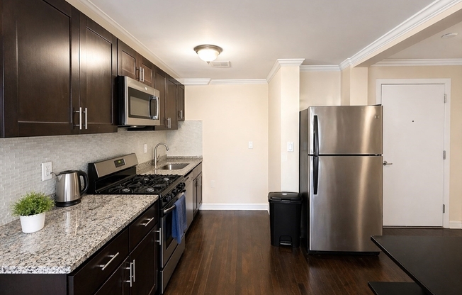 3 beds, 1.5 baths, 1,100 sqft, $3,350, Unit A