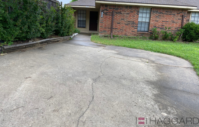Rare 3-bed,2-bath, 1-story half duplex recently updated! Ready for move-in.