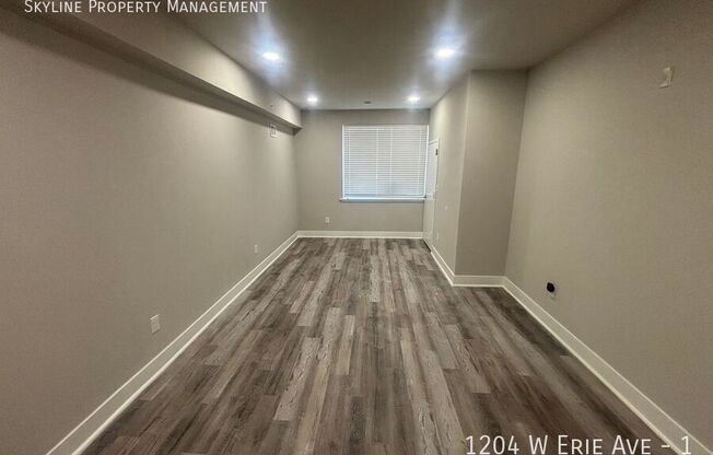 1204 W ERIE AVE