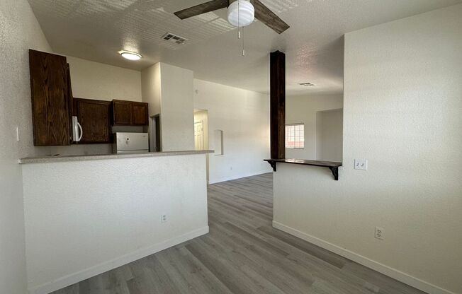 3 beds, 2 baths, $1,345, Unit # 2154