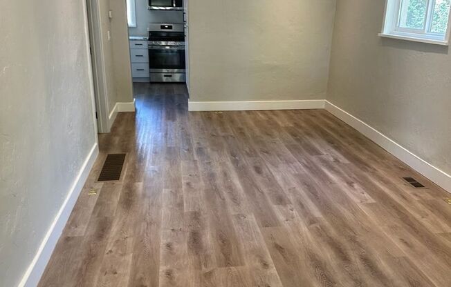 2 beds, 1 bath, $2,450