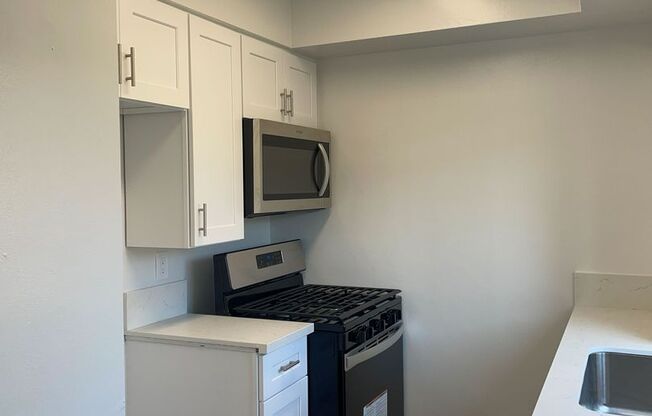 1 bed, 1 bath, $1,850, Unit 017#309