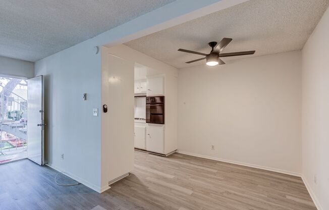 1 bed, 1 bath, $2,300, Unit Unit 3