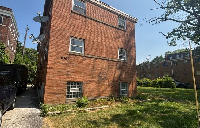 No security Deposit - 1bd Apt near Shaker Sq Cash pay/Section 8