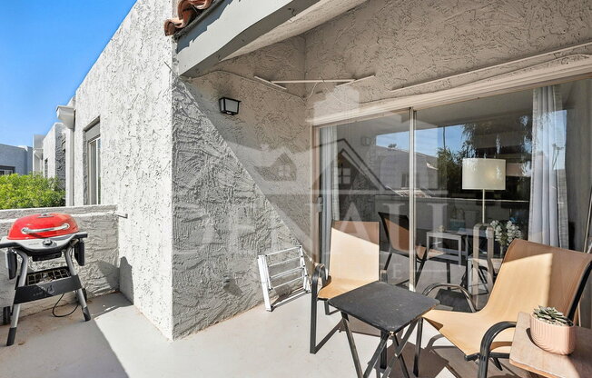 2 beds, 2 baths, 932 sqft, $1,450, Unit Unit 229e