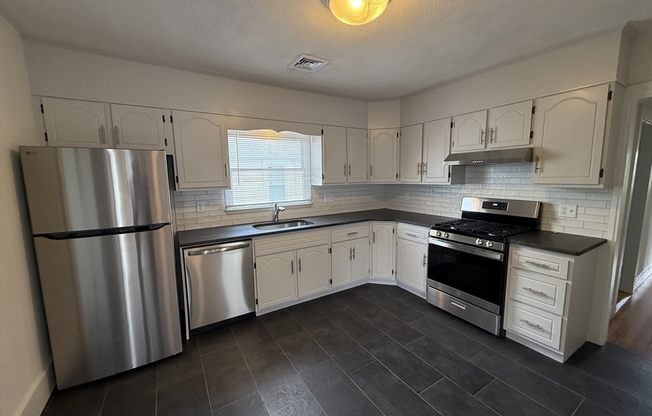 13 15 BEECHWOOD