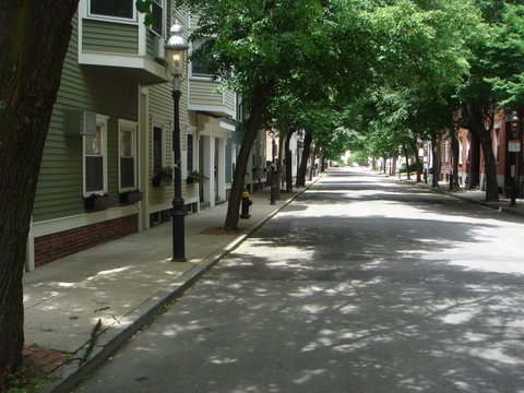 1 Bed 1 Bath condo in the Gaslight District. Roof Deck!!