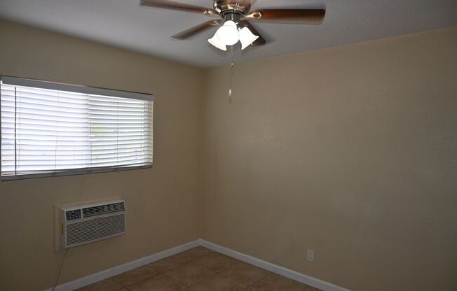 1 bed, 1 bath, $895