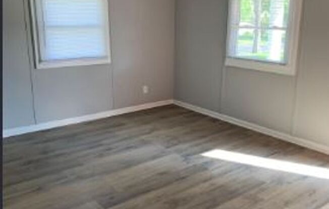1038 MARCELLUS DR