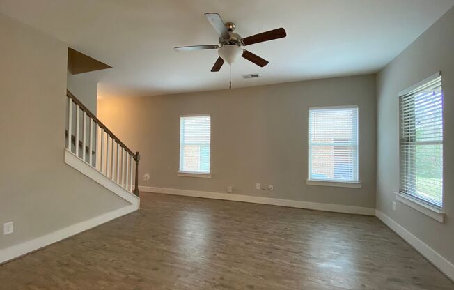 Townhome for rent in Gardendale!!! Available to View with 48 Hour Notice!!!