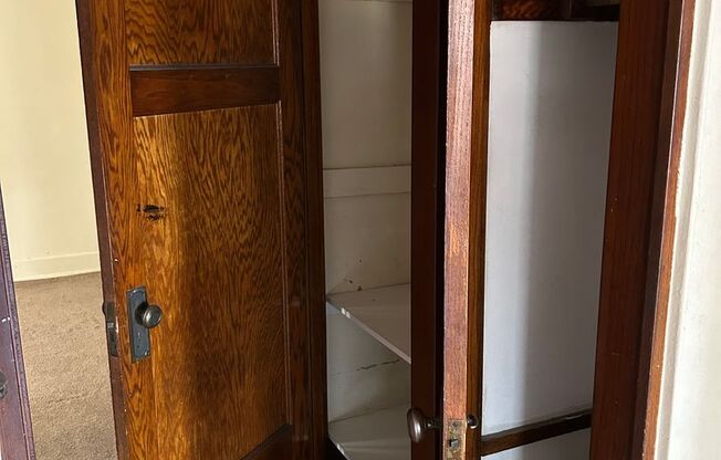 1 bed, 1 bath, $895, Unit Apt 21