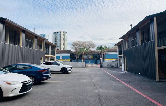 1 bed, 1 bath, 725 sqft, $1,299, Unit 1508-01