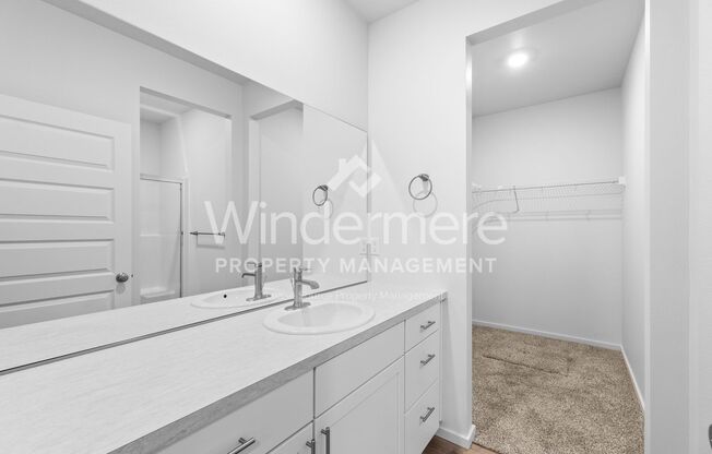 3543 S Keller