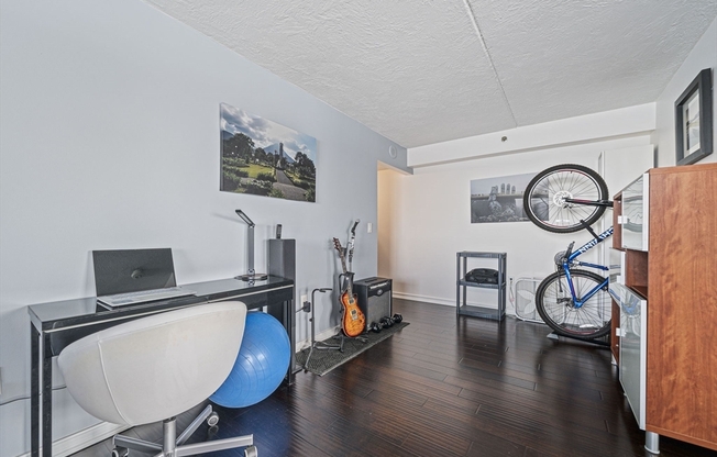 1 bed, 1 bath, 777 sqft, $2,600, Unit 1012