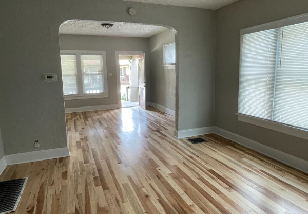 744 S 18 ST