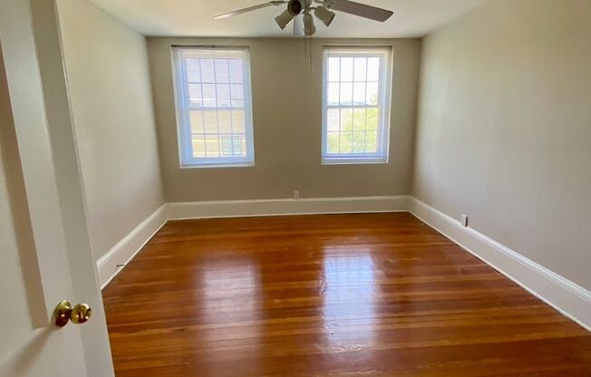 1 bed, 1 bath, 550 sqft, $1,600, Unit 963-415