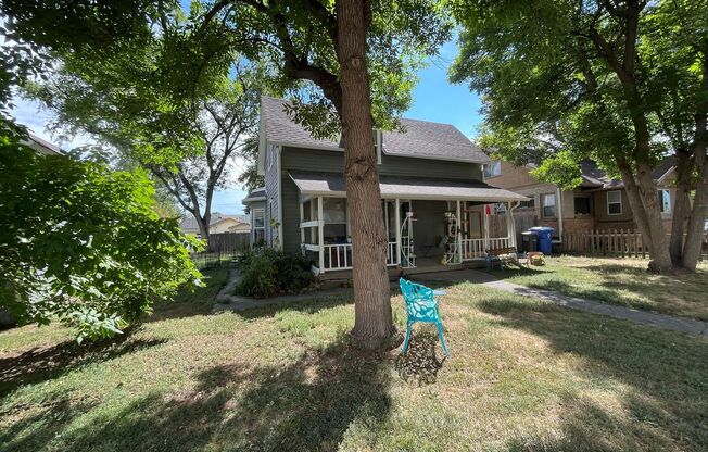Adorable Duplex Near Downtown Loveland