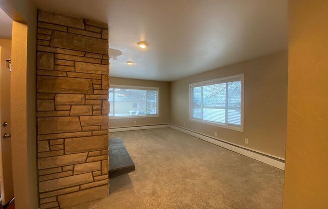 Views! Views! Views! and an Amazing 2 bedroom in Government Hill - Utilities Paid