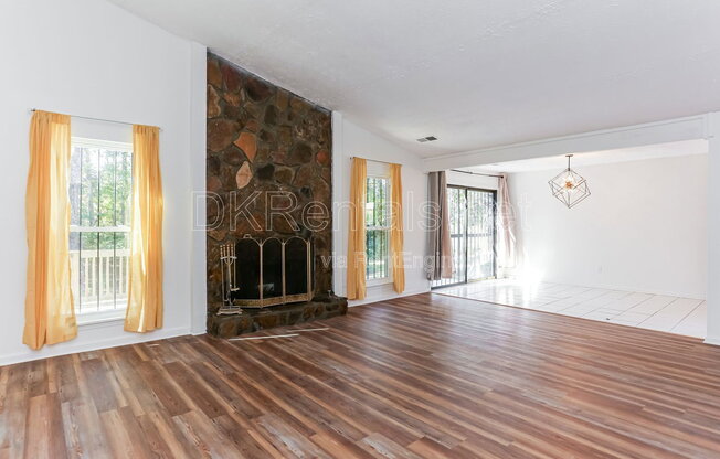 135 BEETHOVEN CT
