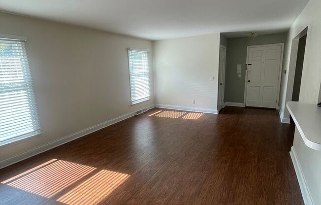 1 bed, 1 bath, 946 sqft, $1,095, Unit UNIT 114 - B2