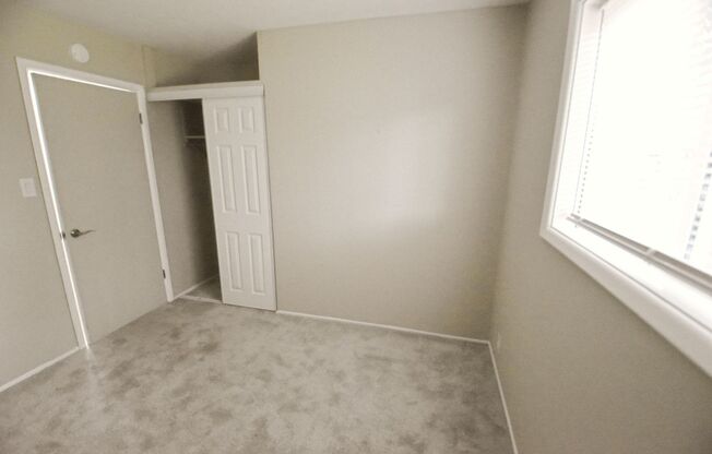 3 beds, 1 bath, $1,550