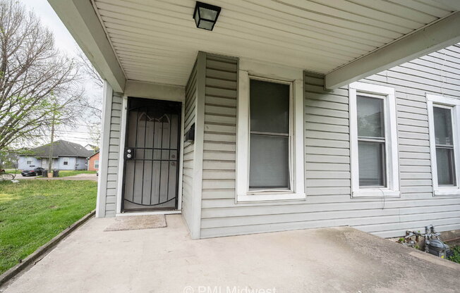 103 N STATE AVE