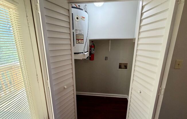 2 beds, 1 bath, 750 sqft, $1,045, Unit B-505D4