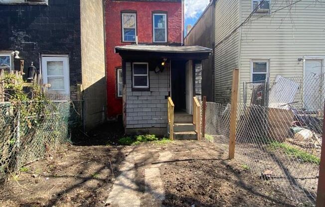 23 Meade St