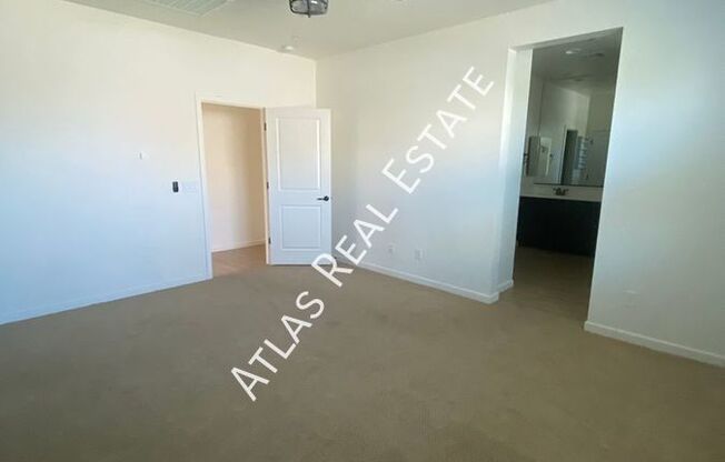 3 beds, 2 baths, 2,004 sqft, $2,300