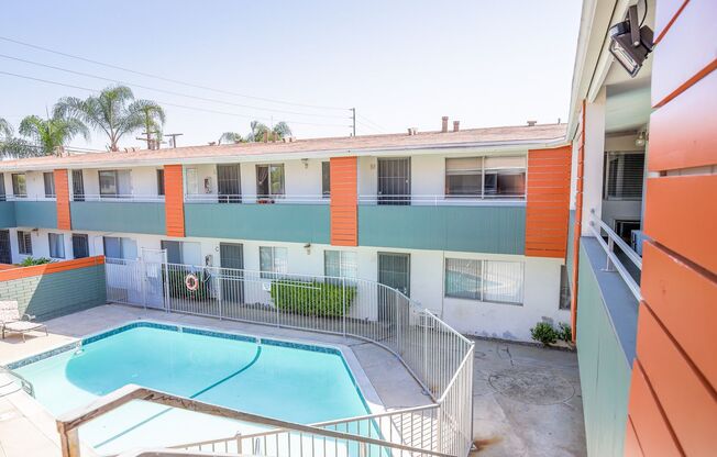 2 beds, 1 bath, $1,895, Unit K