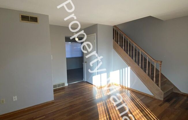 2 beds, 1.5 baths, 830 sqft, $1,275, Unit 9622 Muriel Ave